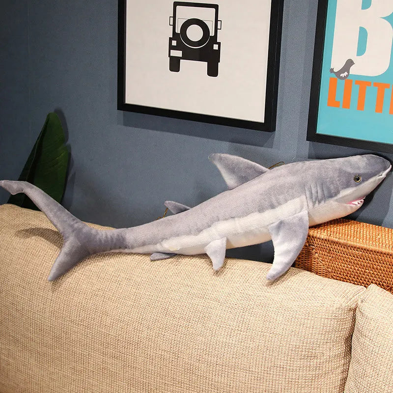 Peluche requin kawaii grise