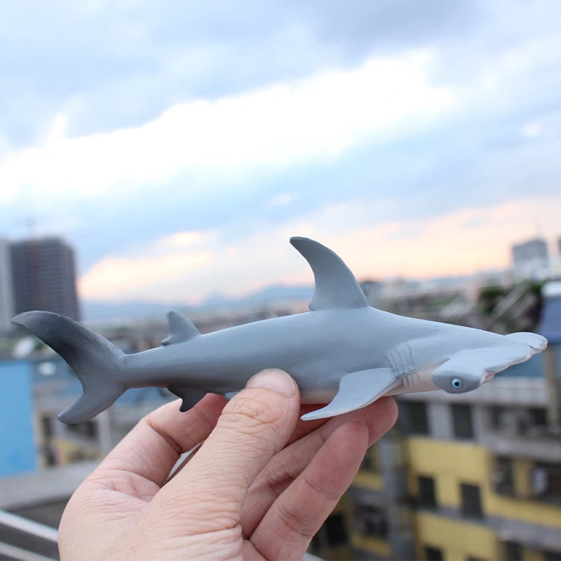 Figurine requin marteau