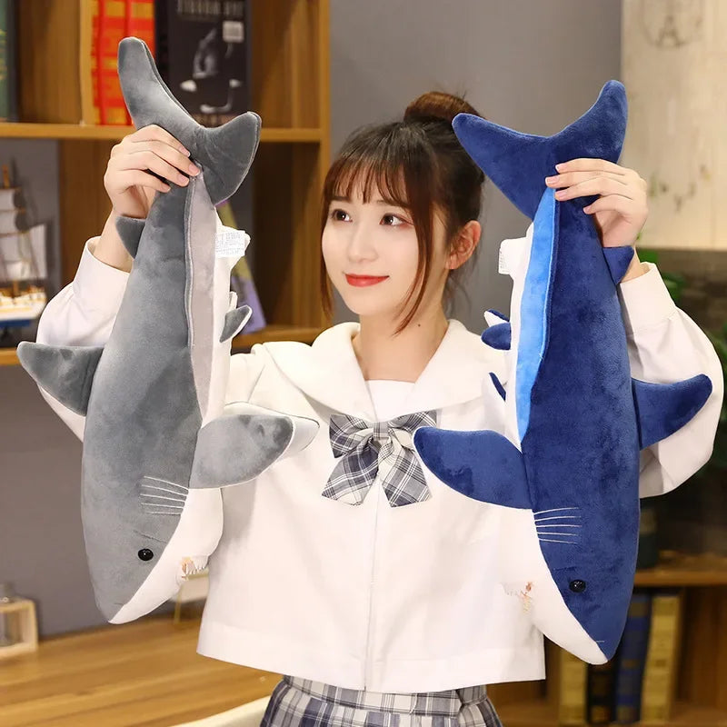 Peluche requin geante