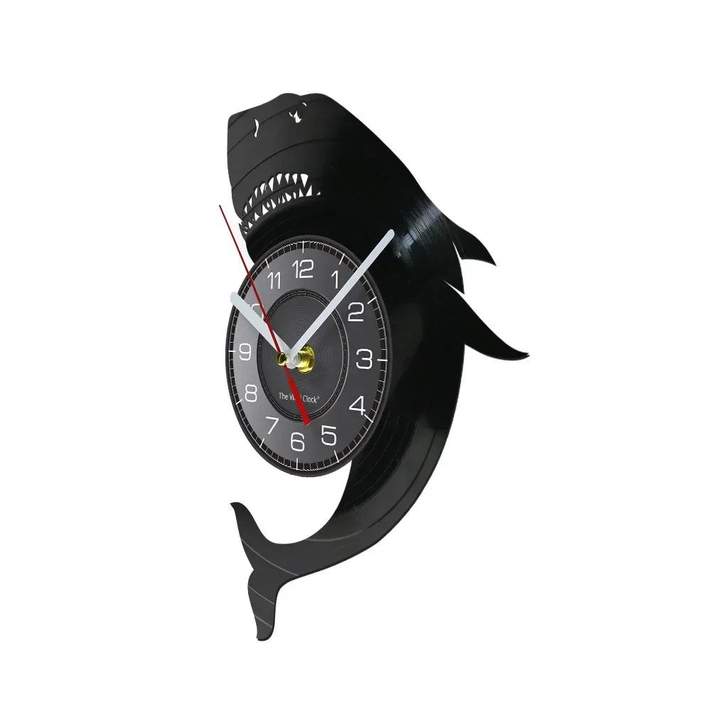 Horloge requin noir