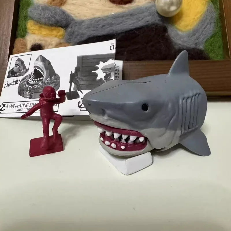 Figurine requin blanc