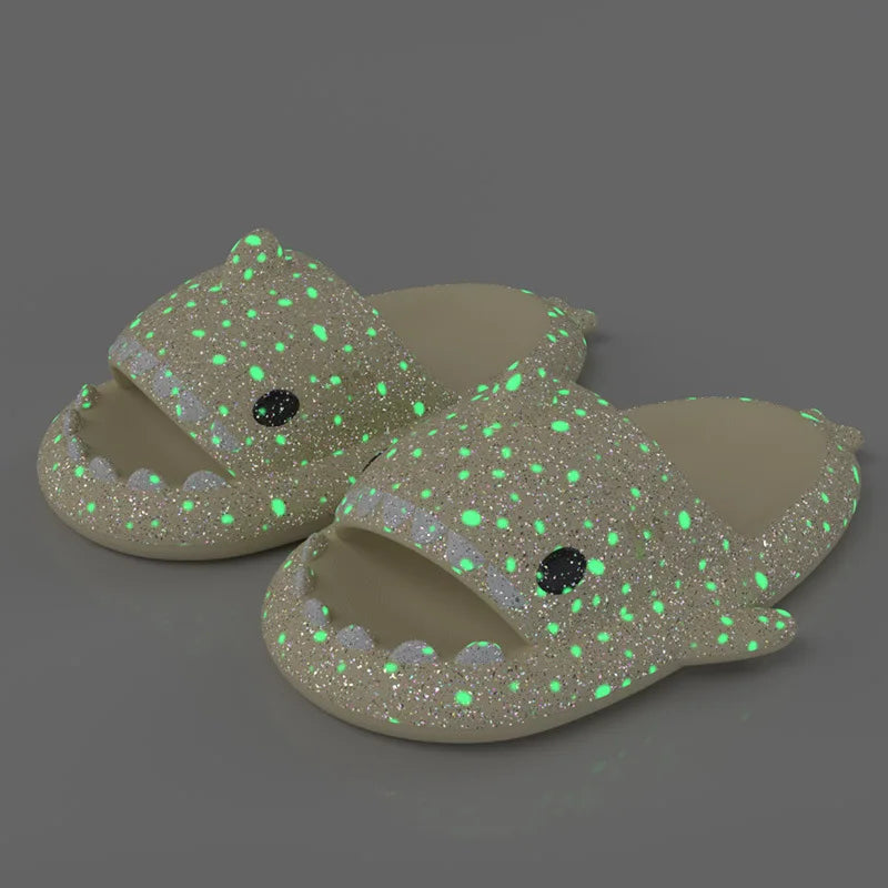 Claquettes requin lumineuses