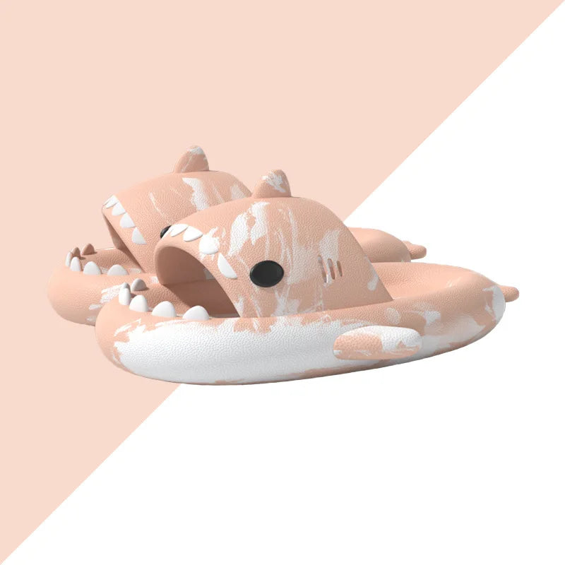 Claquettes requin camo