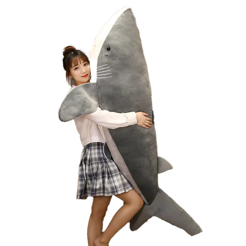 Peluche requin geante