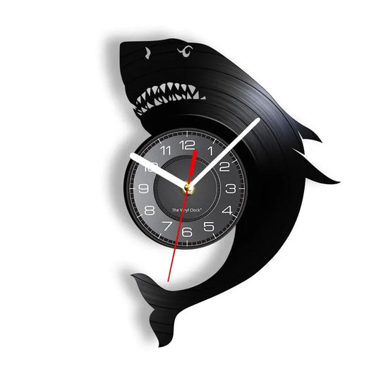Horloge requin noir